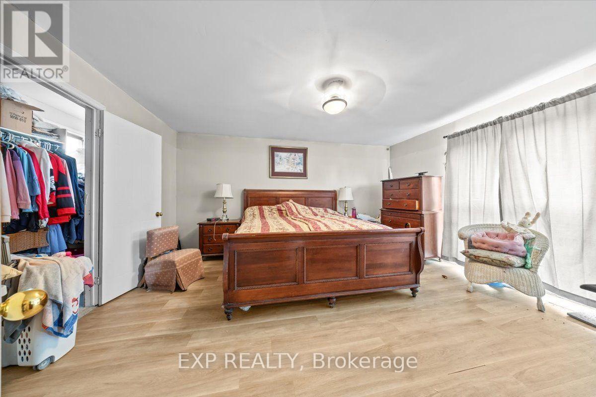 2670 STONE CRESCENT N - Image 16