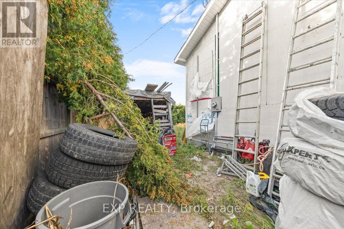 2670 STONE CRESCENT N - 27