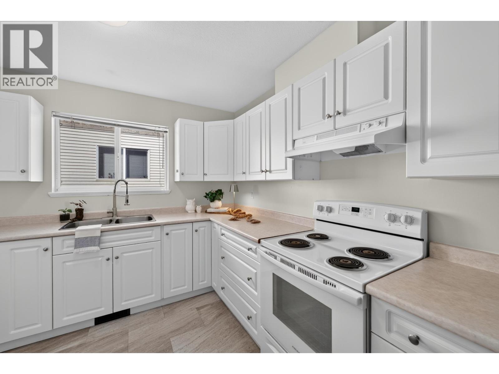 8516 86 STREET - 7