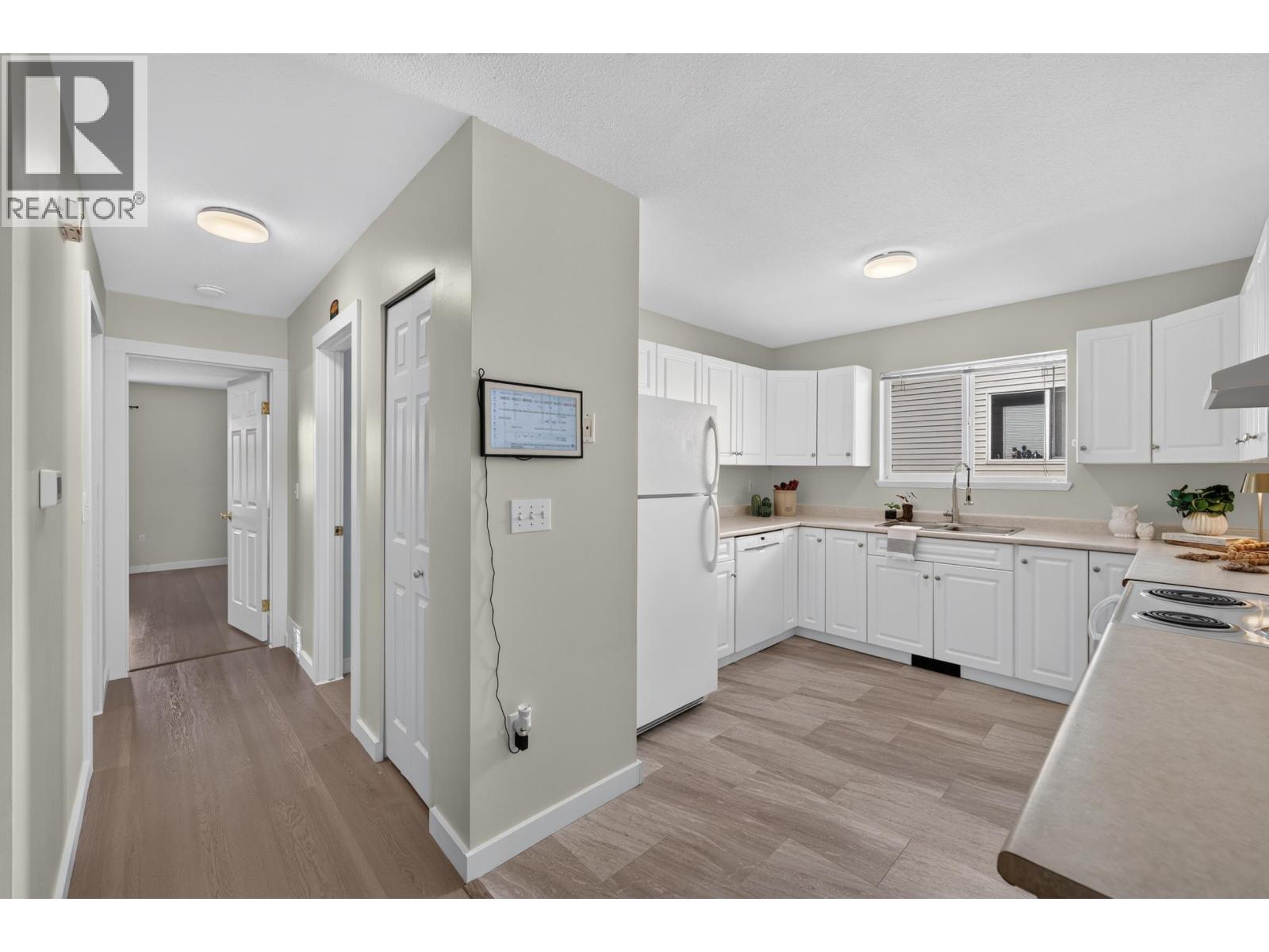 8516 86 STREET - 6