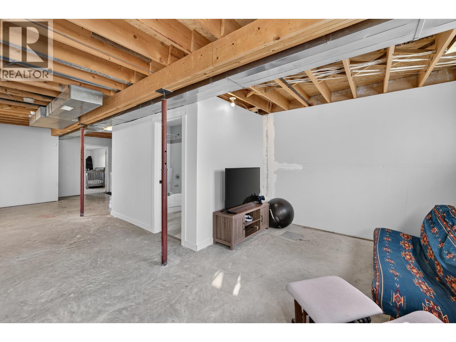 8516 86 STREET - 29