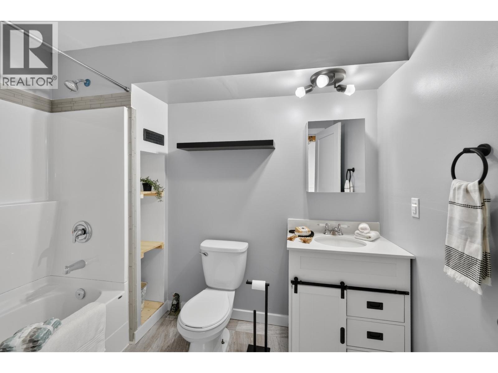 8516 86 STREET - 31