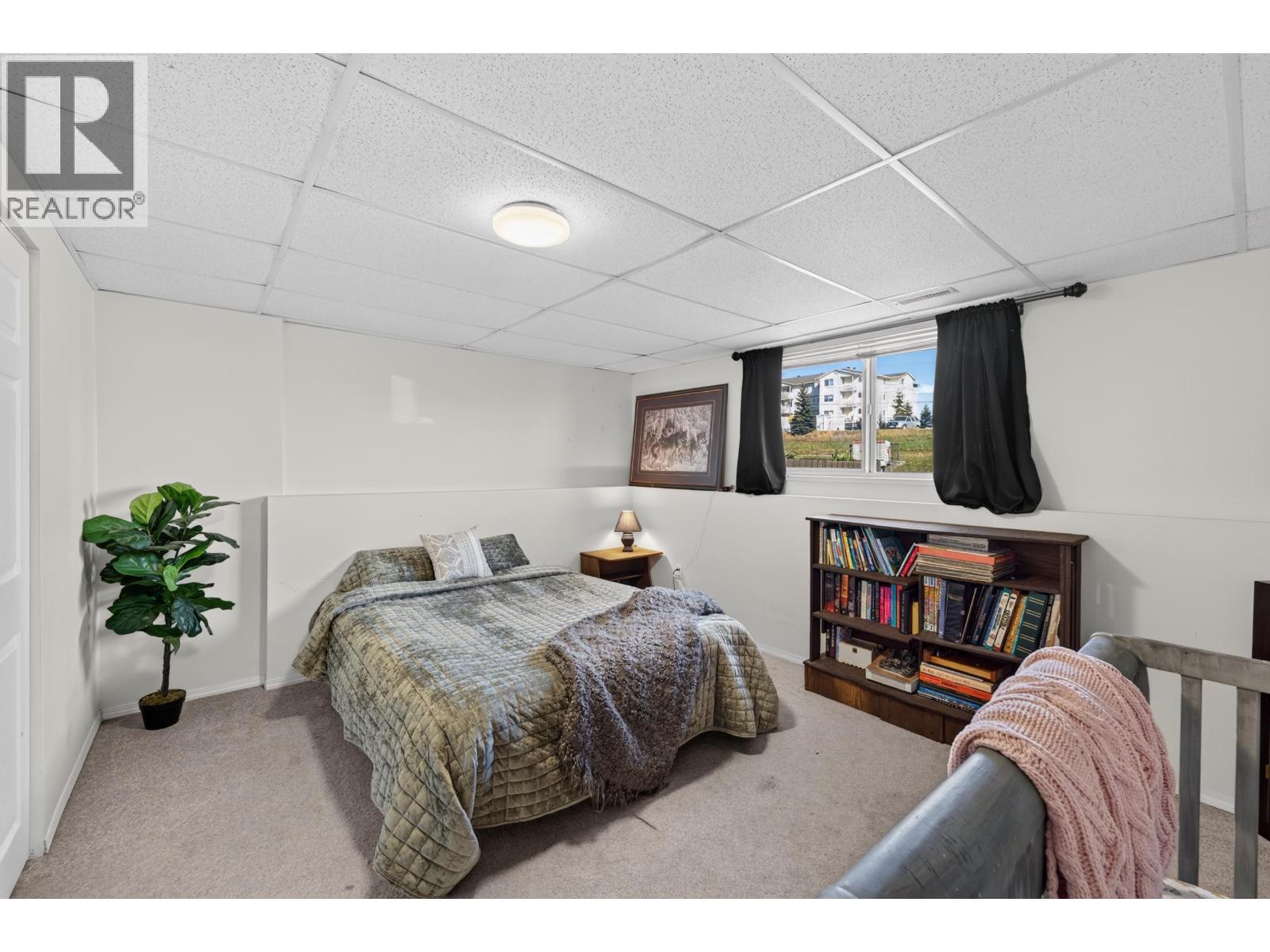 8516 86 STREET - 34