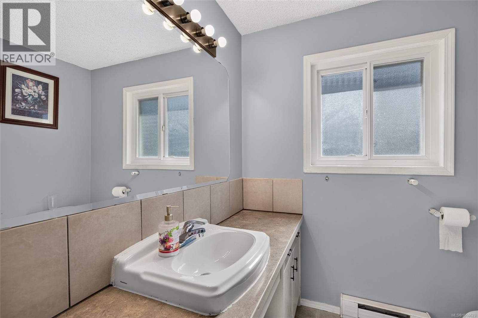3121 11th Ave - Image 17