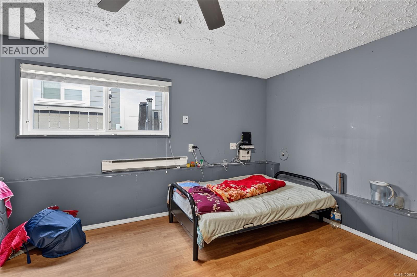 3121 11th Ave - Image 25