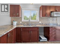 Bathroom - 3121 11th Ave, Port Alberni, BC V9Y4Y4 Photo 9