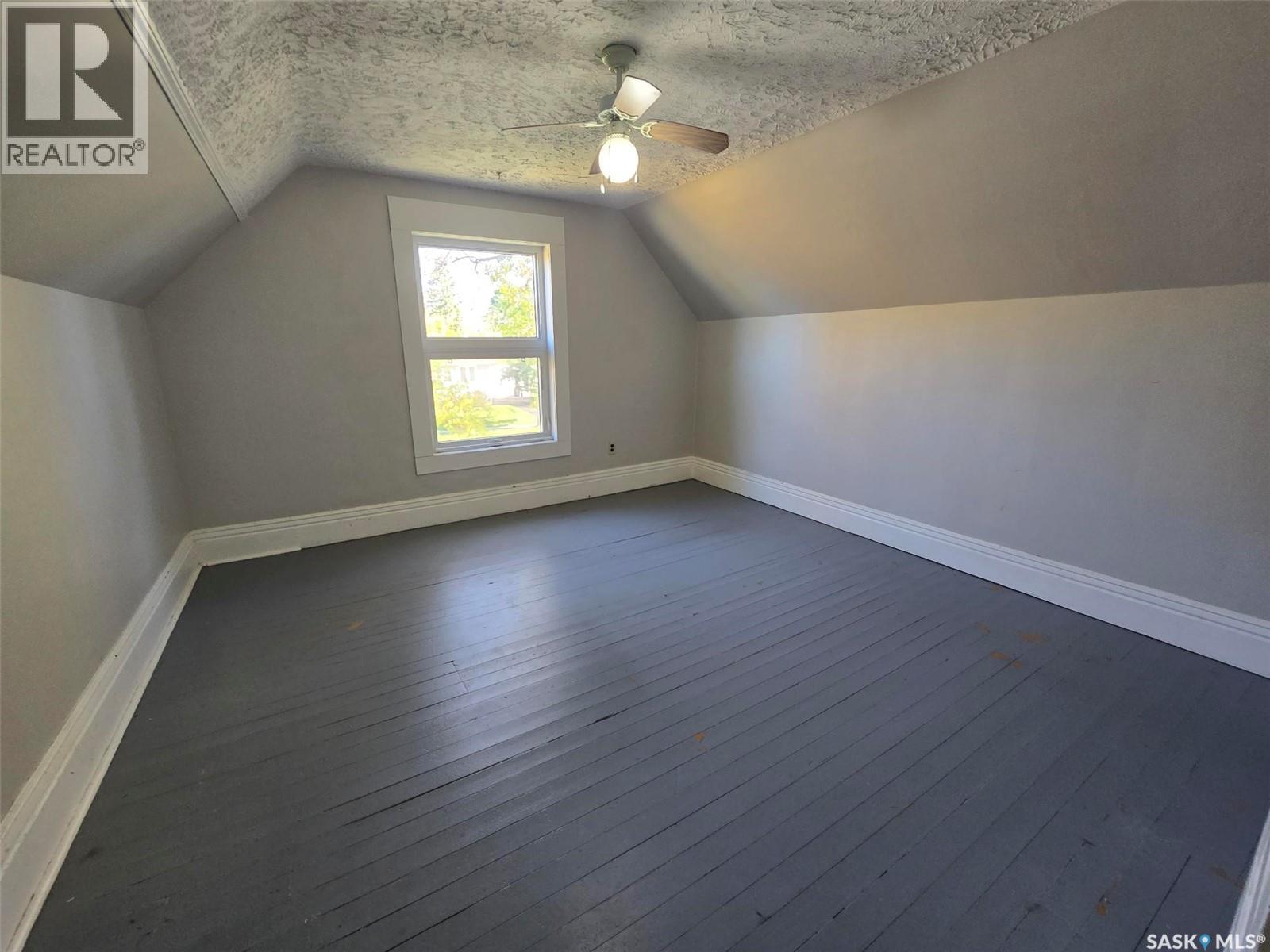 328 6TH AVENUE - 22