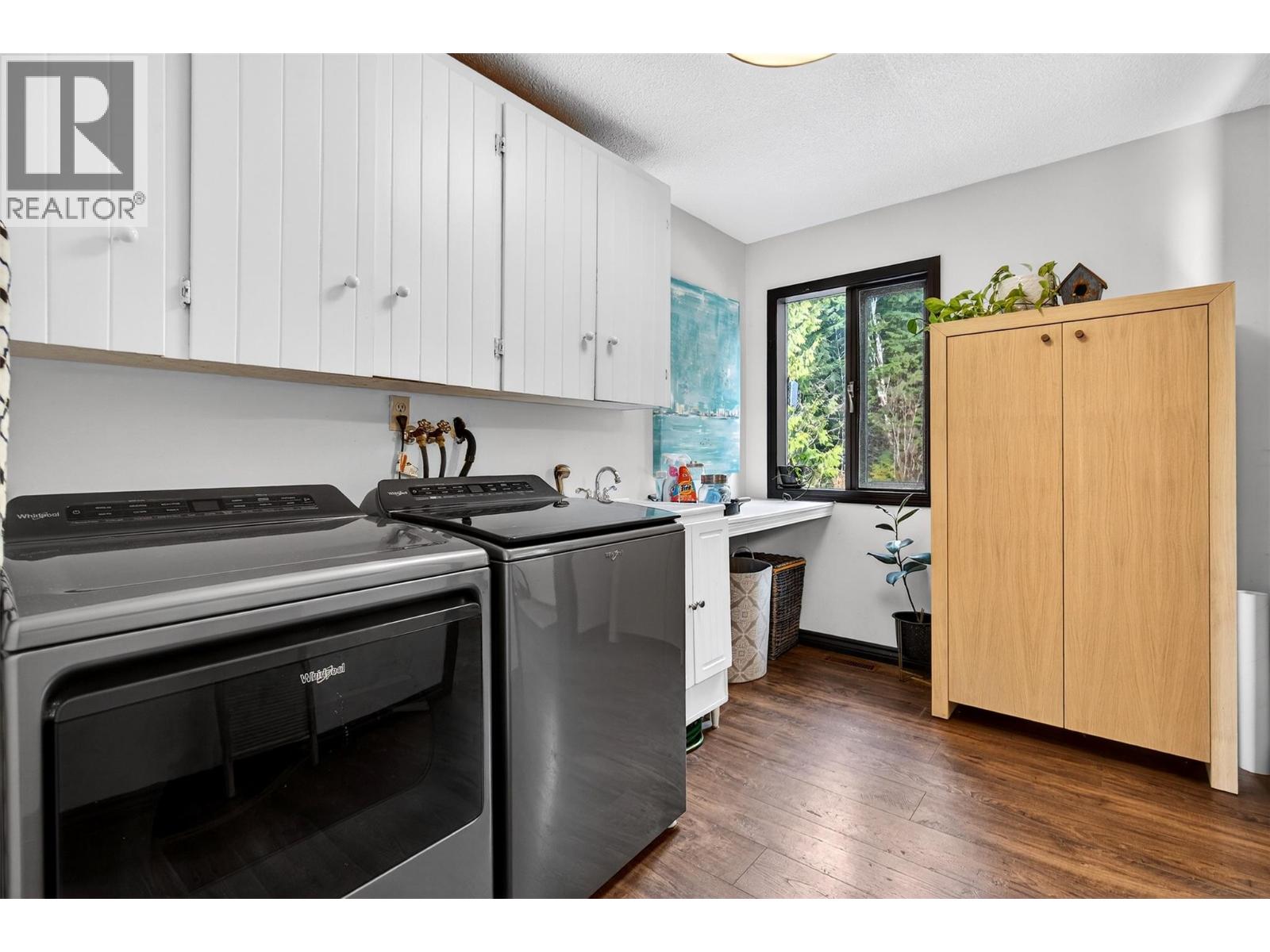 3025 Camozzi Road - Image 13