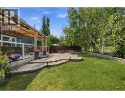 218 Bridlewood Place Sw, Calgary, AB T2Y3P9 Photo 33