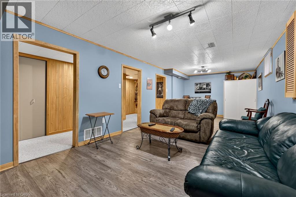 461 EAGLEWOOD Drive - 37