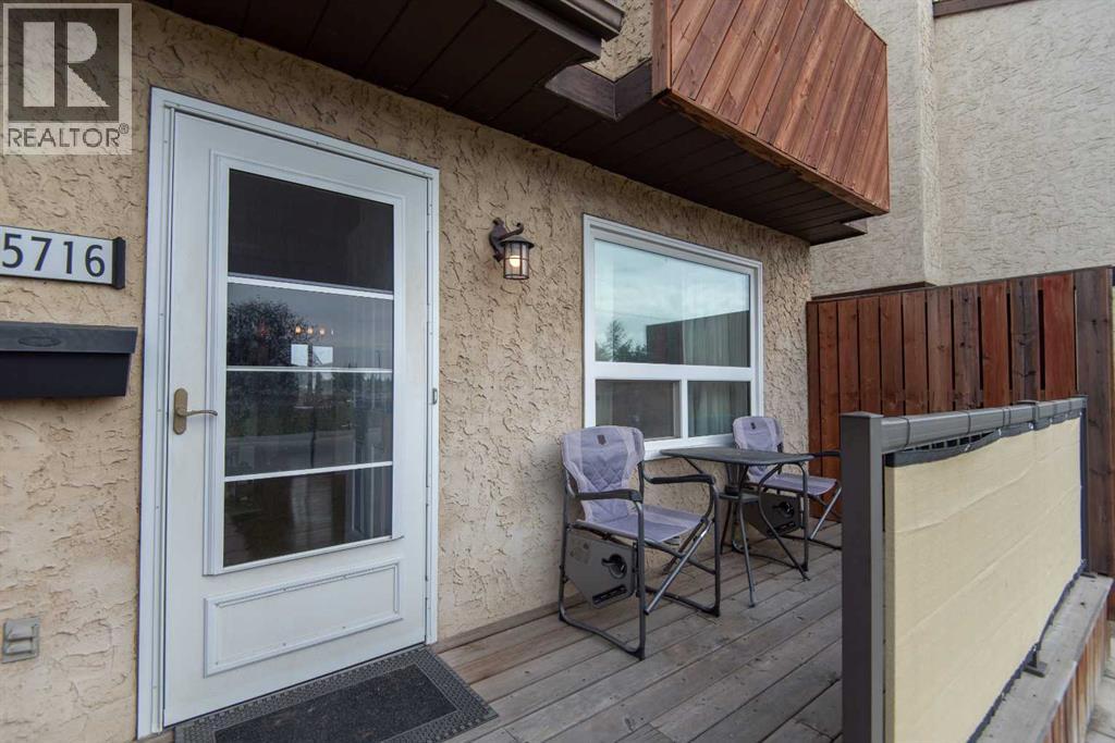 Listing photo – 5716 71 Street, Red Deer
