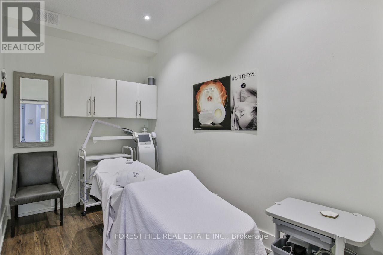 76 SCOLLARD STREET, Toronto (Annex) — photo 34