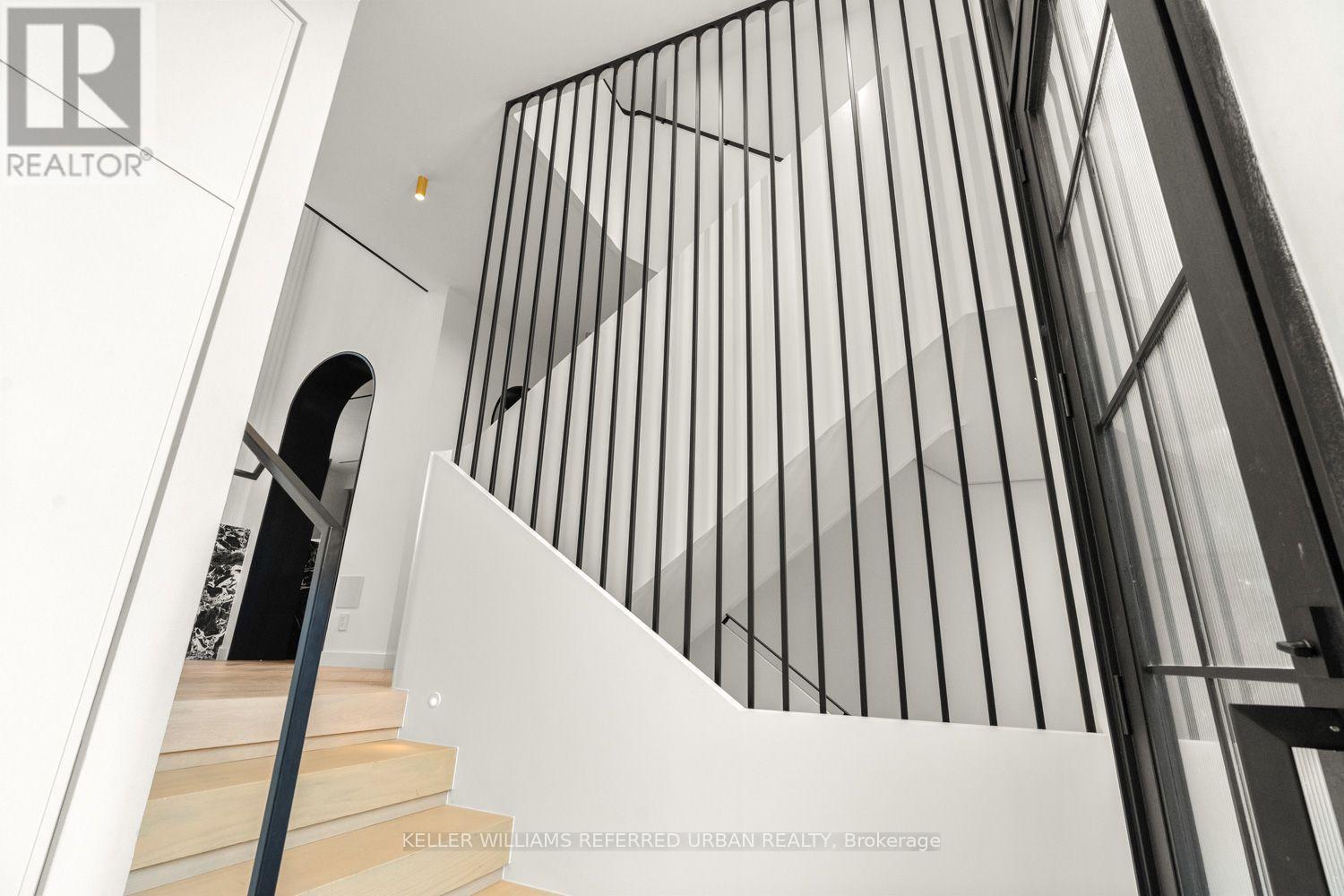 62 NORDEN CRESCENT - 32