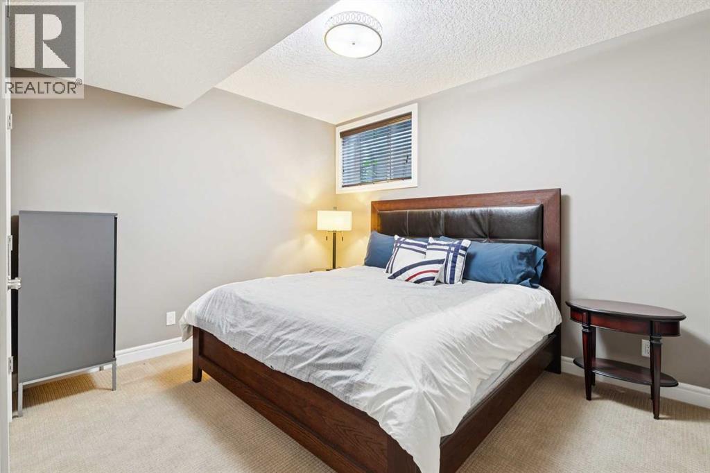 2819 26 Street SW - photo 29