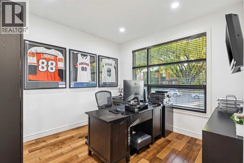 2819 26 Street SW - photo 3