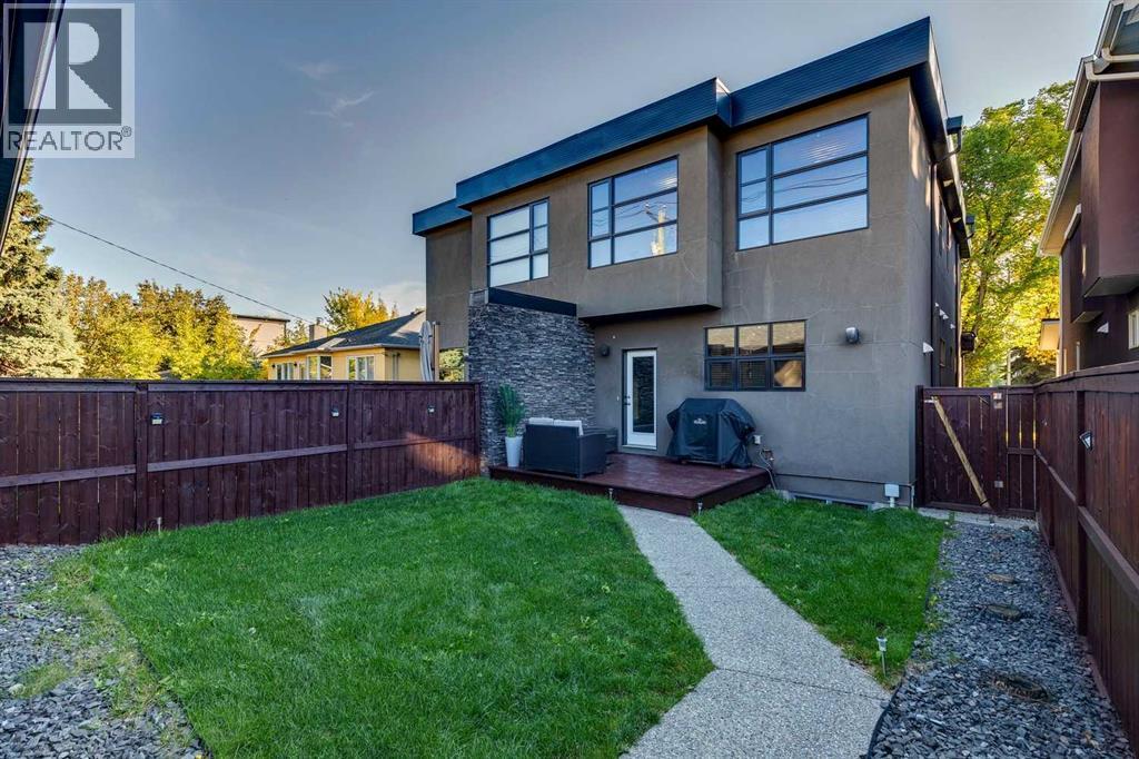 2819 26 Street SW - photo 32