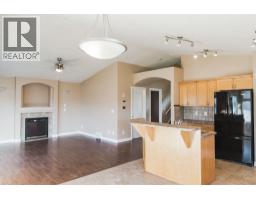 4pc Bathroom - 40 Pinnacle Lake Drive, Grande Prairie, AB T8W0A9 Photo 12