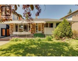 1219 Renfrew Drive NE - photo 1