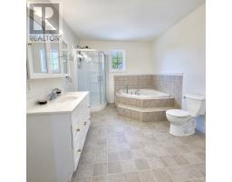 29 Adams Place thumbnail 13