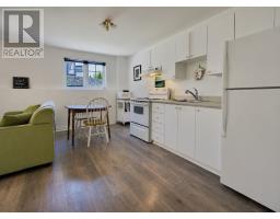 29 Adams Place thumbnail 23