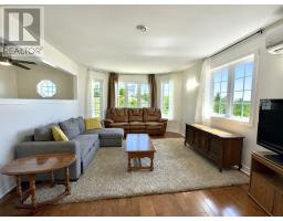 29 Adams Place thumbnail 6