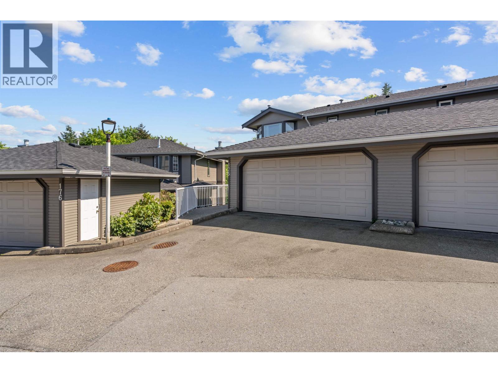 175 1140 CASTLE CRESCENT