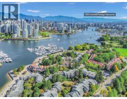 1002 Ironwork Passage, Vancouver, BC V6H3P1 Photo 35
