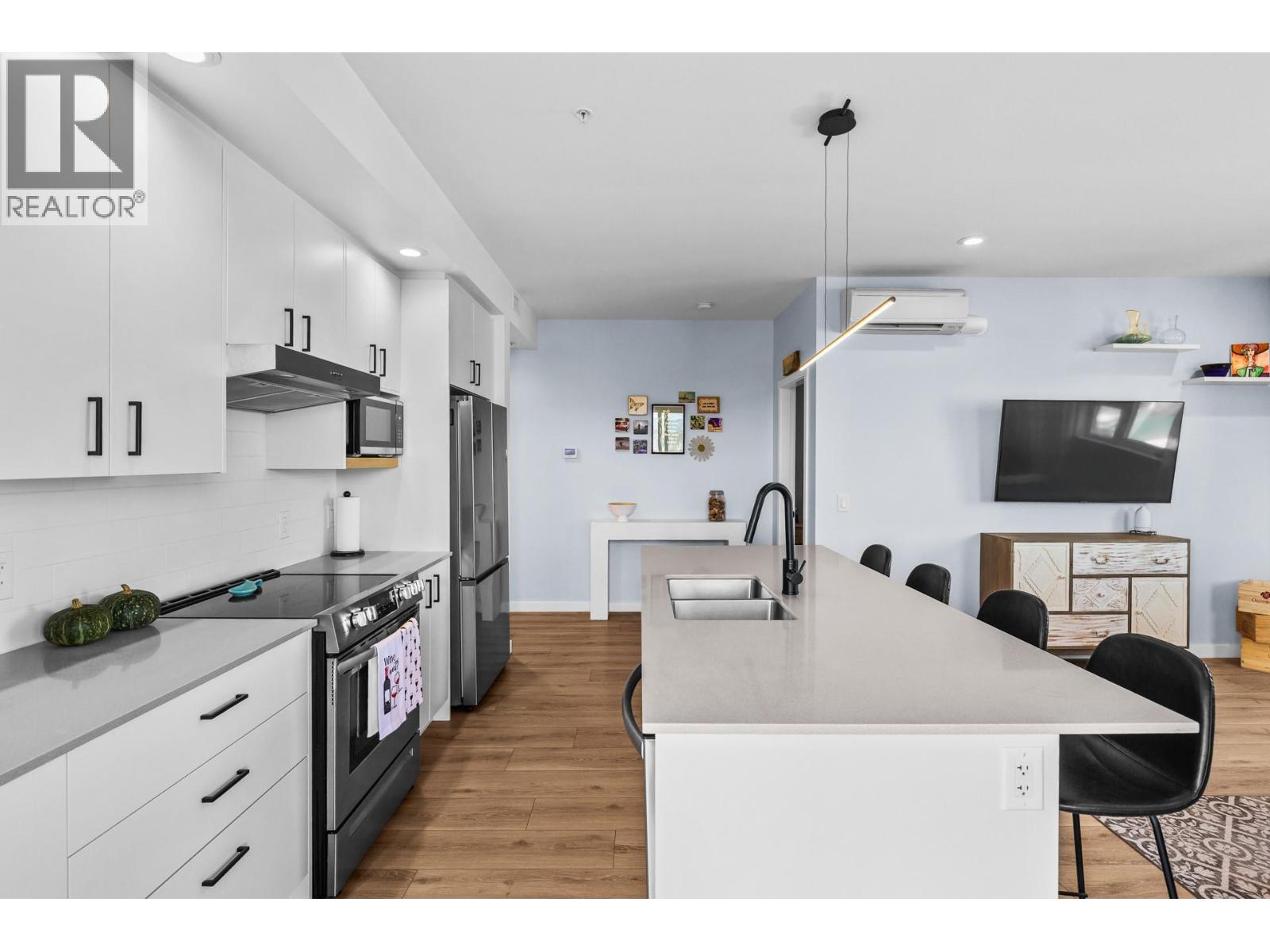 660 Cawston Avenue N Unit# 407, Kelowna