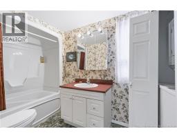 Main level washroom & laundry