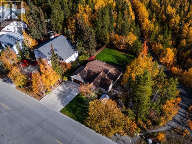 50 THOMPSON ROAD - 35