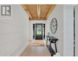Kitchen - 247 Lakeshore Road W, Oro Medonte, ON L0L2E0 Photo 9