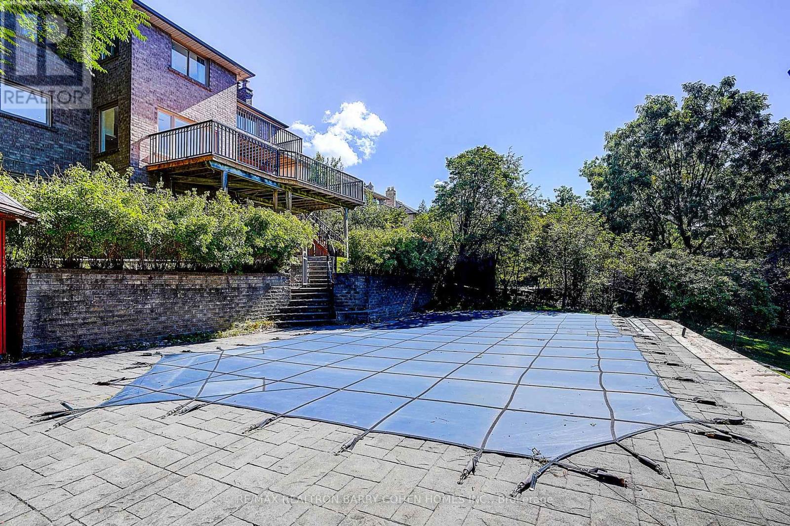 44 PRINCE EDWARD BOULEVARD - Image 40
