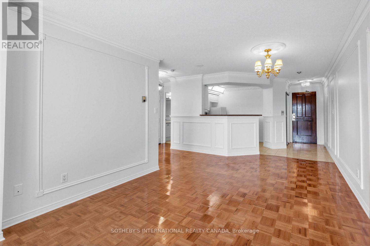 #704 38 AVOCA AVENUE - 11