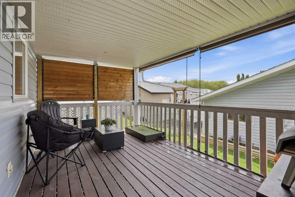 Listing photo – 142 Robinson, Penhold