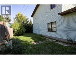 11 E 300 N, Raymond, AB T0K2S0 Photo 44