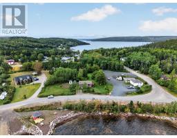 9 Bunyans Cove Road thumbnail 12