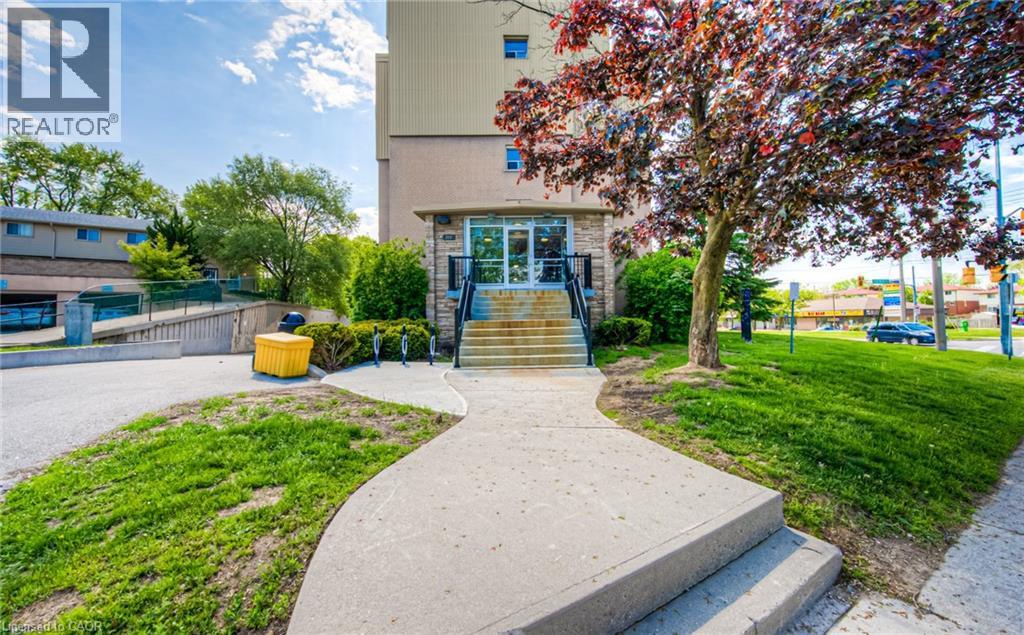 283 FAIRWAY Road N Unit# 501, Kitchener — photo 3