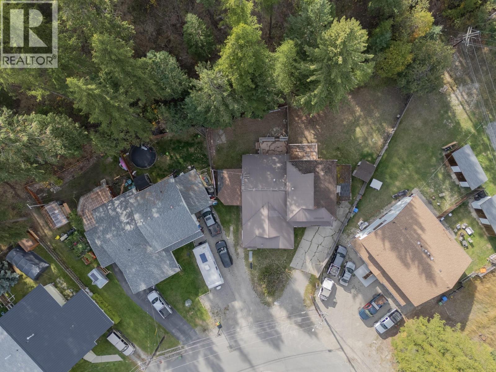 2 of 49 - 281 Kimbrook Crescent