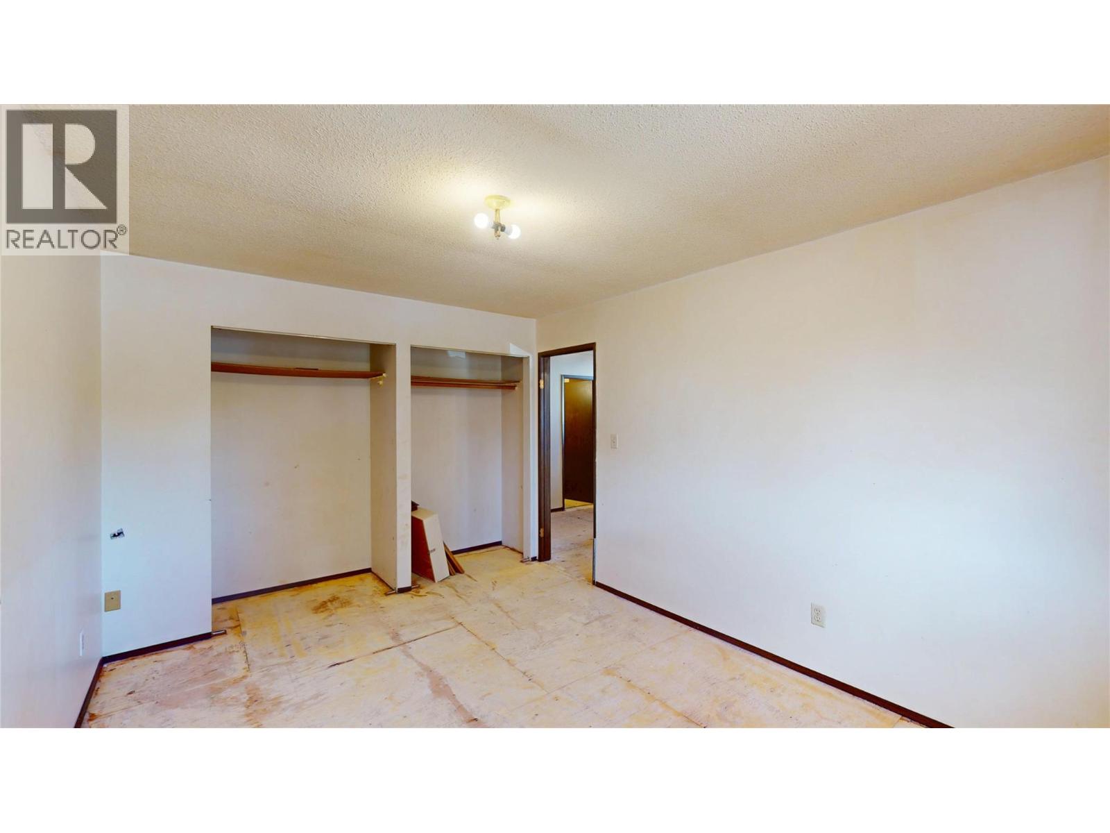 16 of 44 - 283 Kimbrook Crescent