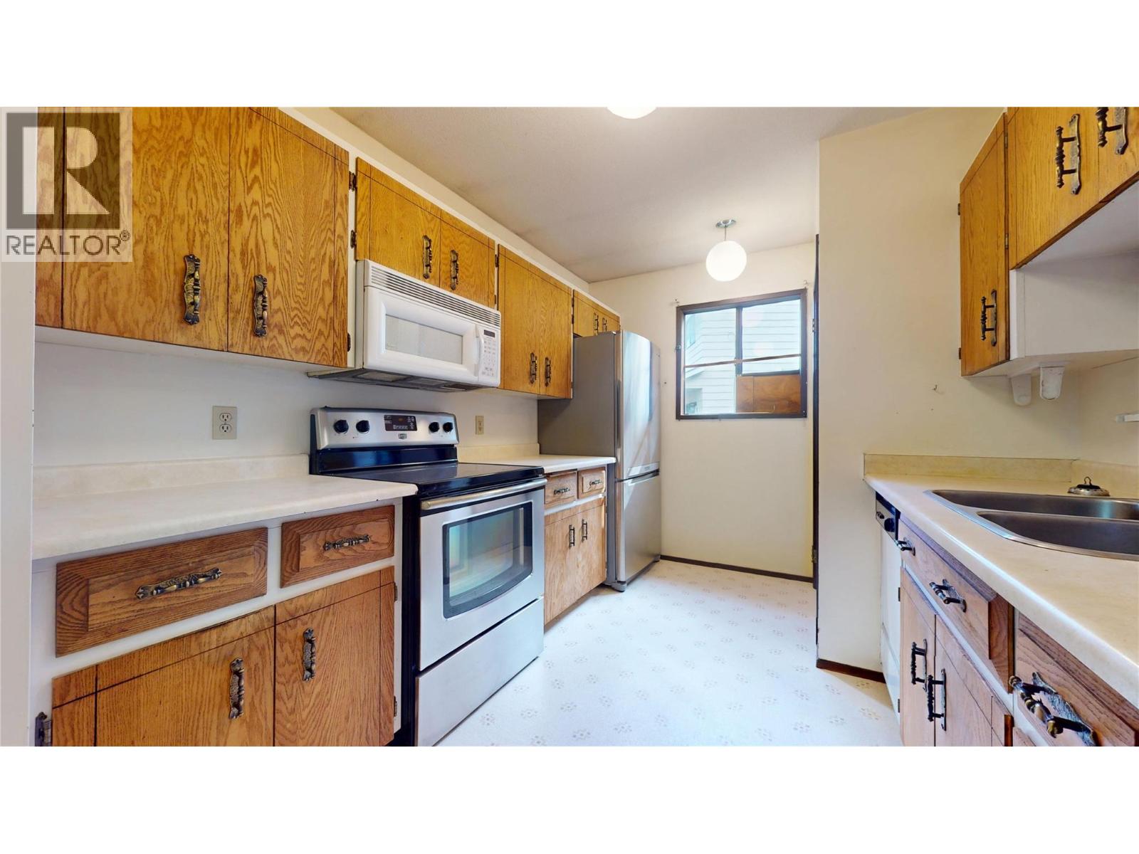 12 of 49 - 281 Kimbrook Crescent