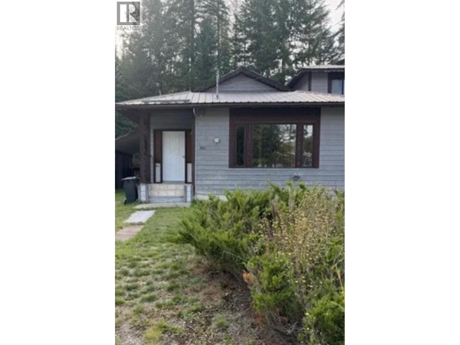 39 of 49 - 281 Kimbrook Crescent