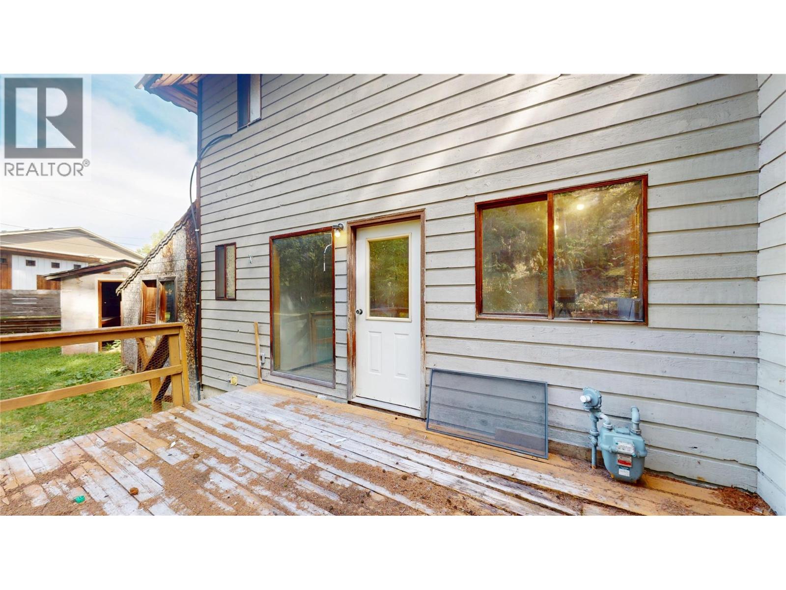 31 of 44 - 283 Kimbrook Crescent