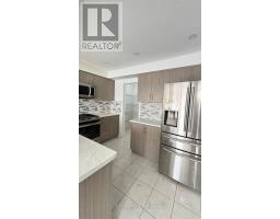 Bedroom 3 - 215 Remembrance Road, Brampton, ON L7A4P1 Photo 8