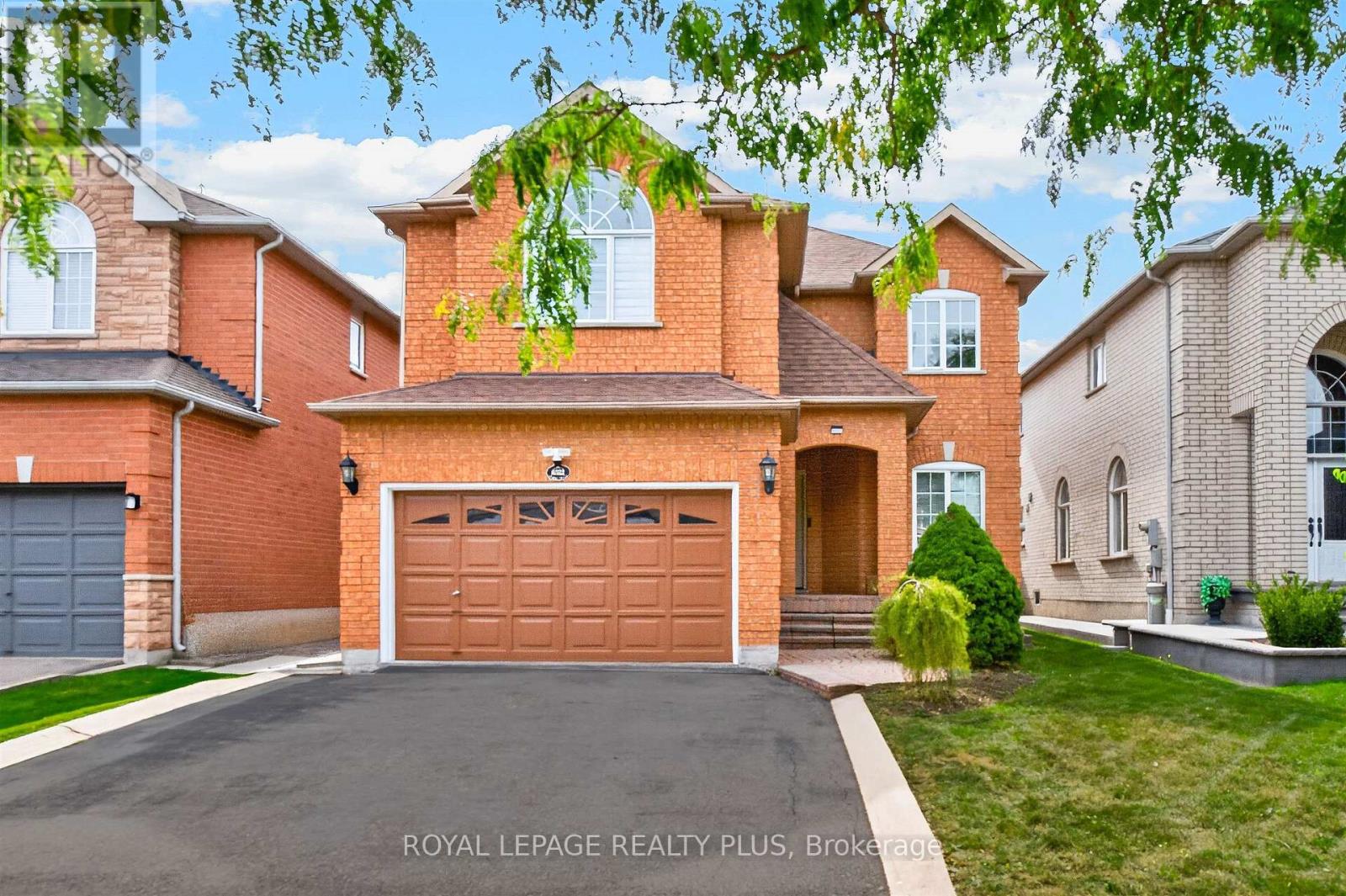 Photo of 6322 Lisgar Drive