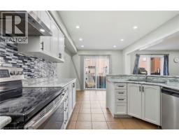 2pc Bathroom - 31 Peachwood Crescent, Stoney Creek, ON L8E5Z7 Photo 14