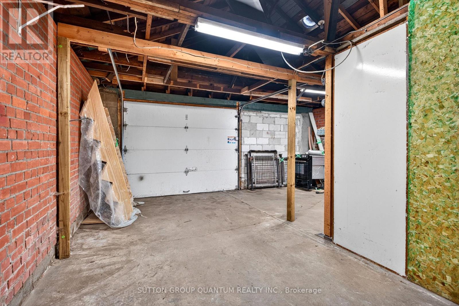 689 BARTON STREET E, Hamilton (Stipley) — photo 14