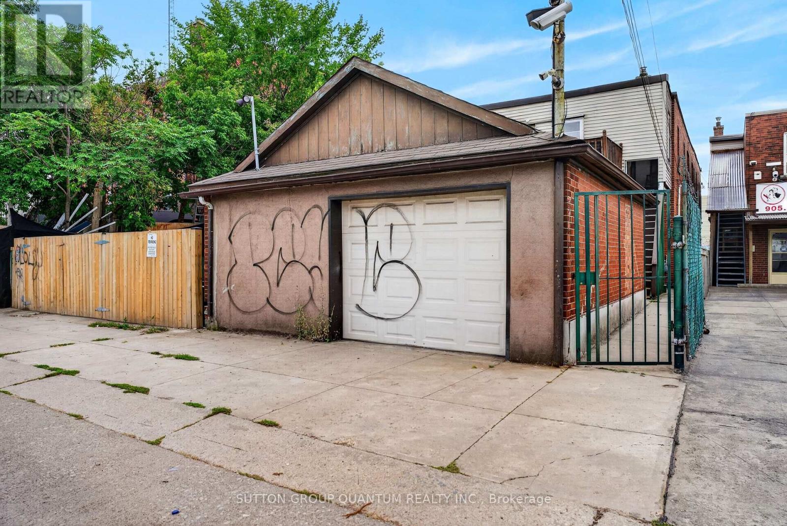 689 BARTON STREET E, Hamilton (Stipley) — photo 34