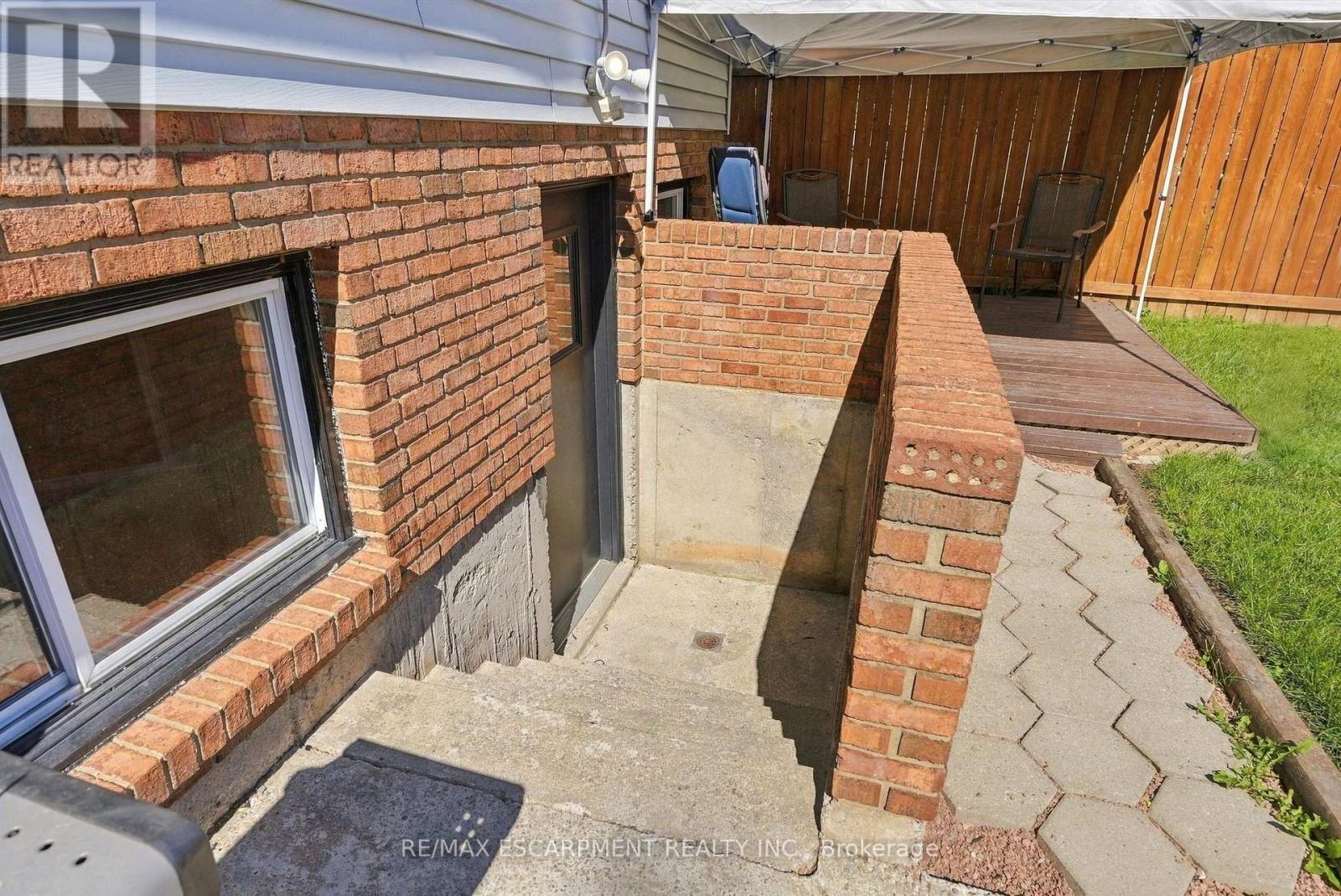 34 GRANTHAM AVENUE S - Image 46
