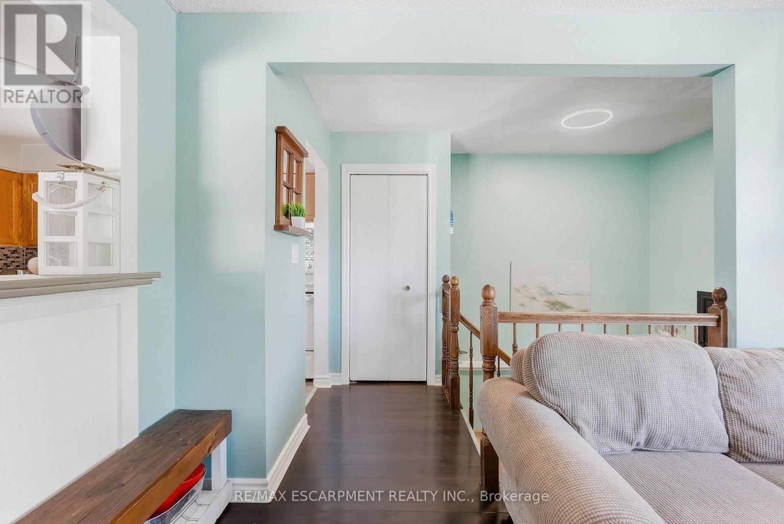34 GRANTHAM AVENUE S - 6