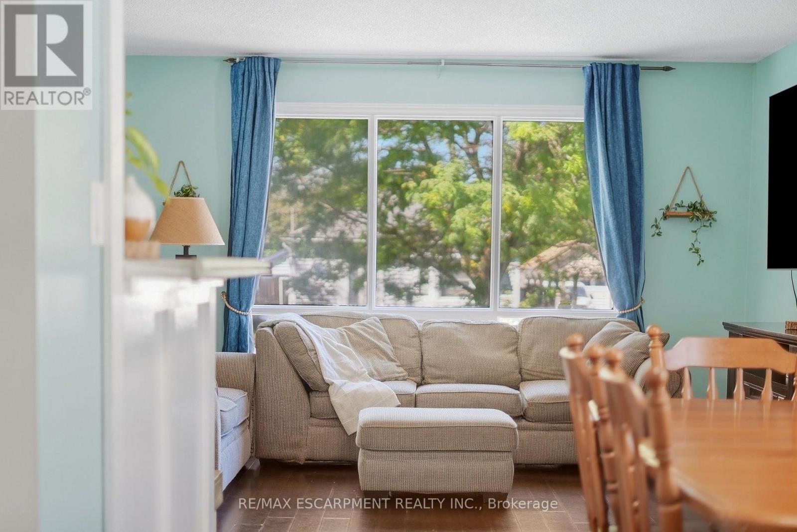 34 GRANTHAM AVENUE S - 8